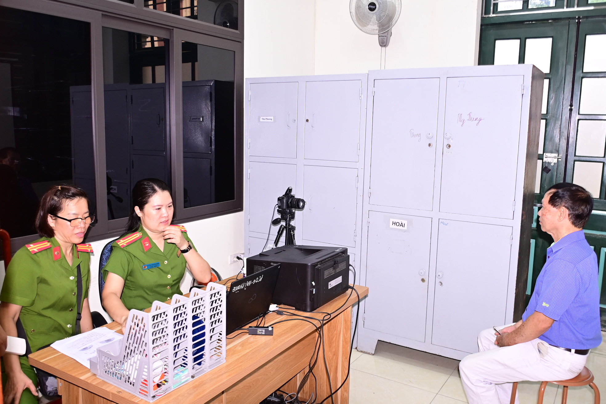 Xác nhận thông tin số chứng minh nhân dân 09 số, số định danh cá nhân